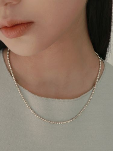 Silver Ball Necklace - Less is more - Modalova