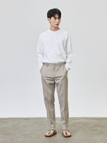 Modernize Tapered Fit Slacks_Sand Beige - THE KNIT COMPANY - Modalova