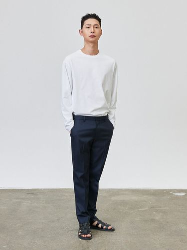 Modernize Slim Fit Slacks_Navy - THE KNIT COMPANY - Modalova