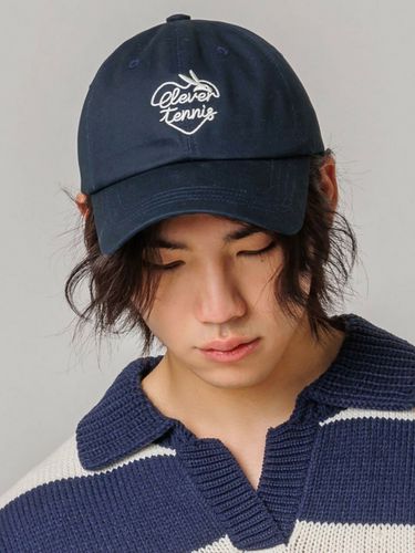 Heart Clever Embroidery Ball Cap _ - CLEVER FIELD - Modalova