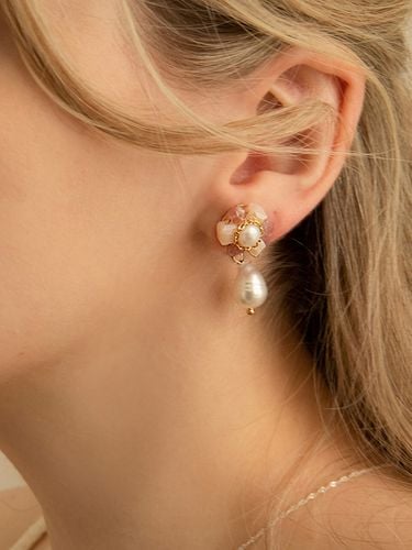 Hype Pearls Earring - Primaute - Modalova