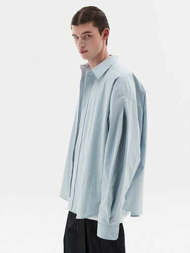 Deep Three Tucks Oversized Shirt () - DNSR - Modalova