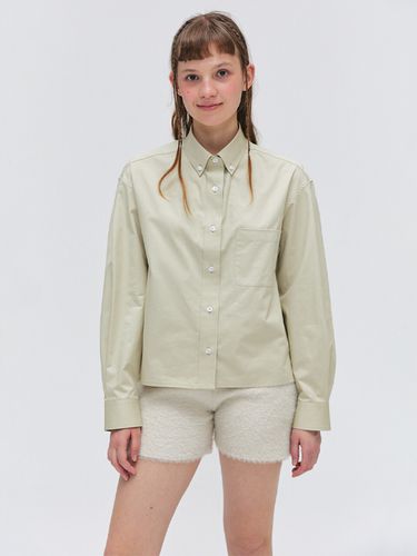 Button Down Semi Cropped Shirt_Beige - EZIO - Modalova