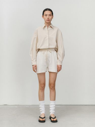 Boucle Logo Shorts _Cream - AMOMENTO - Modalova