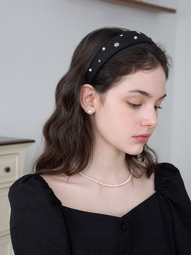 Chloe Crystal Pearl Headband - Jean Paul Clarisse - Modalova