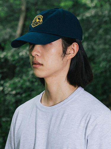 Mountain Club 6 Panel Cap [Navy] - Slowpoke - Modalova