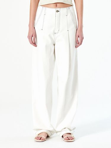 Waistless Wide Denim Pants_White - DIAGONAL - Modalova