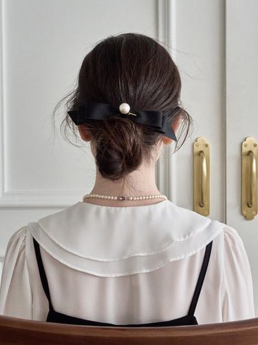 Layer Pearl Bow Hair Pin - Jean Paul Clarisse - Modalova