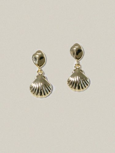 Shell And Pebble Earrings_Gold - partez - Modalova