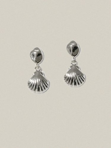 Shell And Pebble Earrings_Silver - partez - Modalova