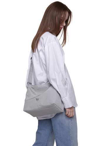 Mati Messenger Bag (3 Colors) - TUO - Modalova