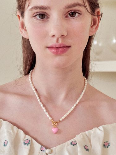 Poppins Pearl Toggle Necklace - ENGBROX - Modalova