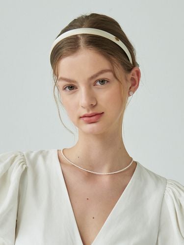 Oval Logo Glossy Hairband - HAS - Modalova