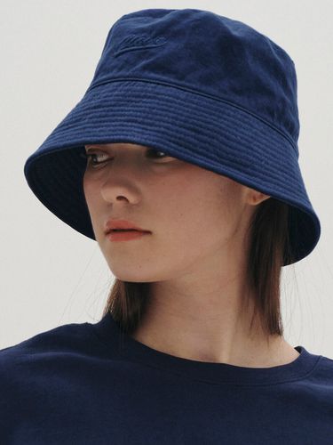 Basic Logo Bucket Hat _ Navy - CLOVE - Modalova