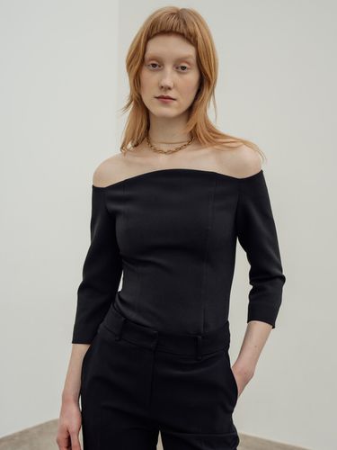 Wave Neck Blouse Top_ Black - REFINED902 - Modalova