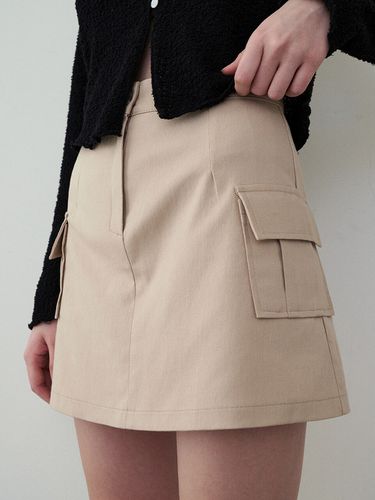 Vintage Cargo Short Skirt _ Beige - LOEIL - Modalova