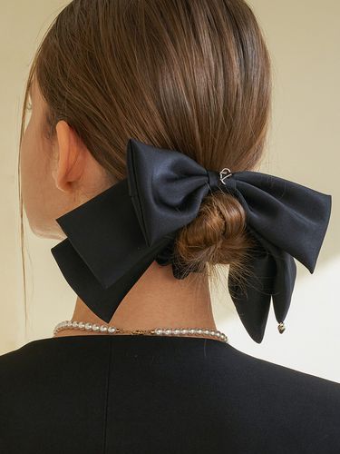 Triple Ribbon Scrunchie - FLOWOOM - Modalova