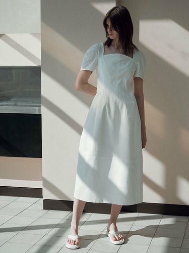 Square Neck Long Flare Dress_White - JOY GRYSON - Modalova