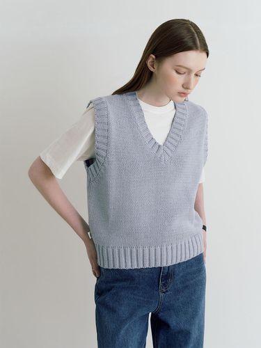 Lego V-neck Knit Vest _ Sky Blue - ADAUL - Modalova