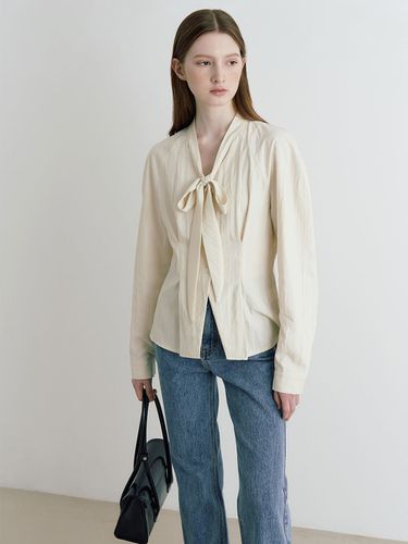 Ribbon Tie Pin-tuck Puff Blouse _ - ADAUL - Modalova