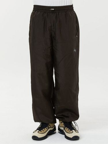 Nylon Wide Track Pants_Brown - WAIKEI - Modalova