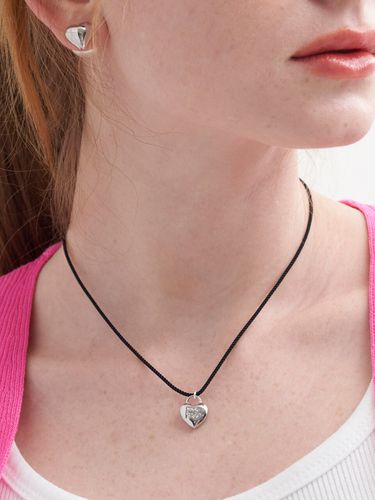 Carino Heart Necklace - more jude - Modalova