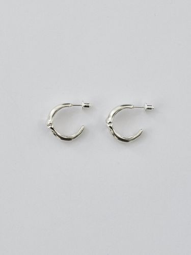 Sepal Earring - BRILLPIECE - Modalova