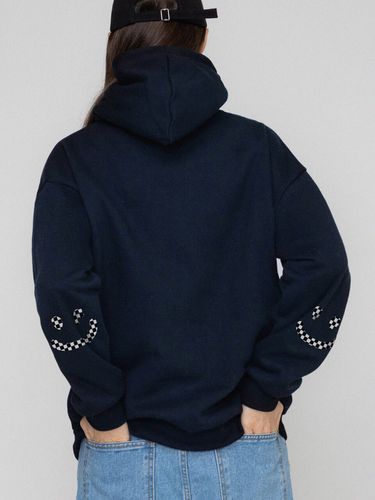 Unisex] Elbow Smile Hoodie [Navy] - GRAVER - Modalova