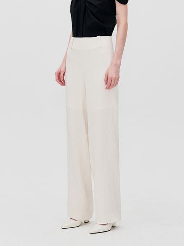 Straight Leg Pleated Pants - RE RHEE - Modalova