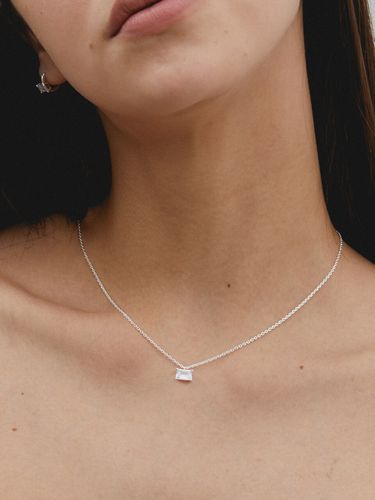 Square Necklace_White - MIDNIGHT MOMENT - Modalova