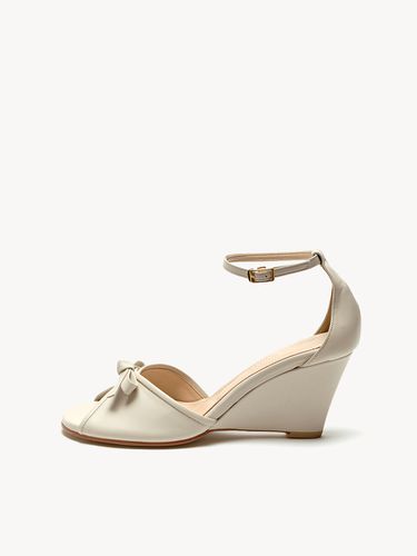 Crush Wedge Heel_Cream - mishuu somuch - Modalova