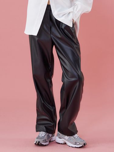 Wide Fit Mild Leather Slacks Pants_Black - KOLEAT - Modalova