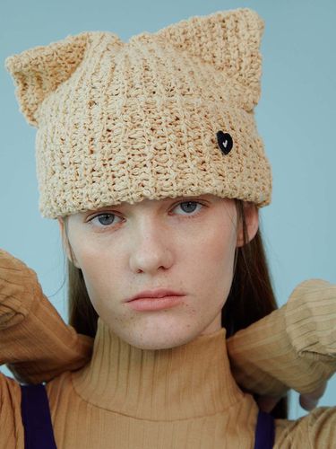 Cat Knit Hat_Beige - AWESOME NEEDS - Modalova