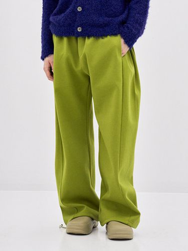 Side Tuck Wide Sweatpants - BASEMOMENT - Modalova