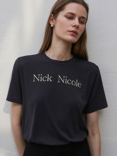 Classic Logo Shirt_Charcoal - NICK&NICOLE - Modalova