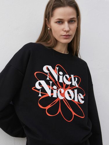 Floral Stylish Sweatshirt_Black - NICK&NICOLE - Modalova