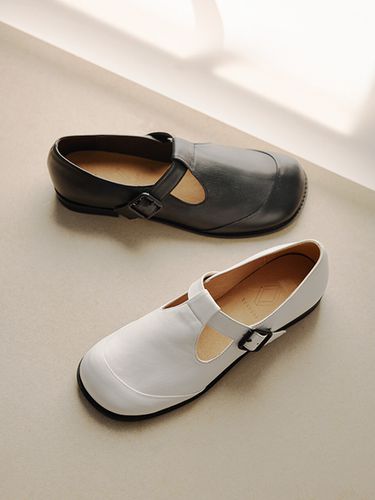 Around Loafer_2 Colors - Byeuuns - Modalova