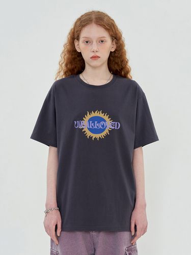 Sun Logo T-shirt [Charcoal] - UNALLOYED - Modalova