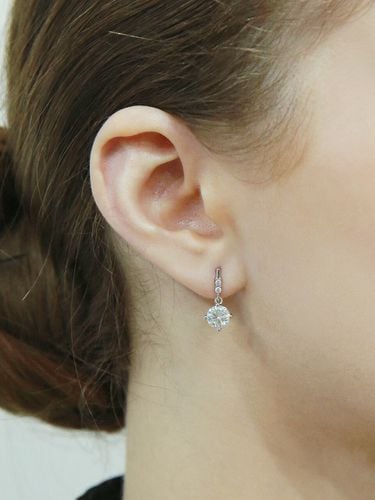 Moissanite Combi Stud Earrings ( Silver 925 ) - Shertz - Modalova