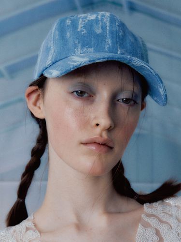 Destroyed Denim Cap_ Light Blue - poesiedame - Modalova