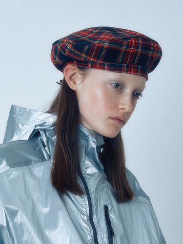 Stewart Tartan Beret_ Royal Black - poesiedame - Modalova