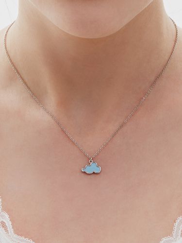 Kitsch Cloud Pendant Epoxy Necklace (24K) - Shertz - Modalova