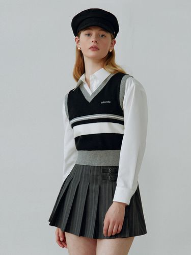 Preppy Knit Vest_Black - ROLAROLA - Modalova