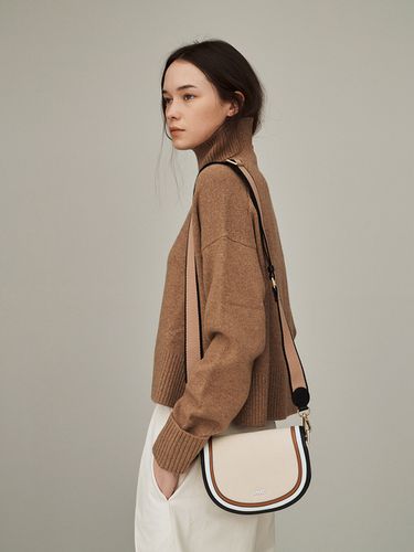 LTC Selle Shoulder Bag_Marron - AMAG STUDIO - Modalova