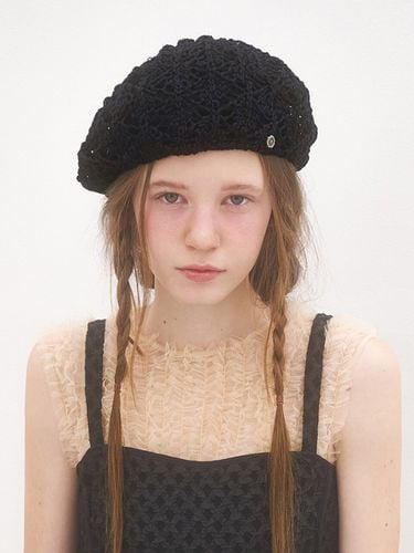 Crochet Knit Beret_Black - Brown Hat - Modalova