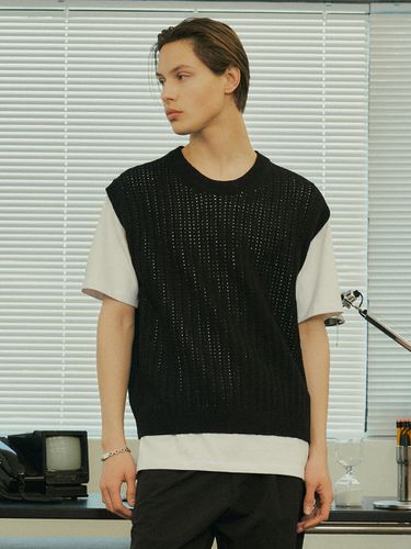 Hole Round Knit Vest [Black] - HALBKREIS LAYOUT - Modalova