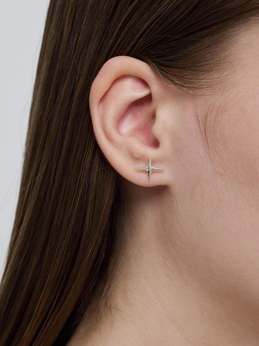 Fleeting Light Point Barbell Earring - MONDAY EDITION - Modalova