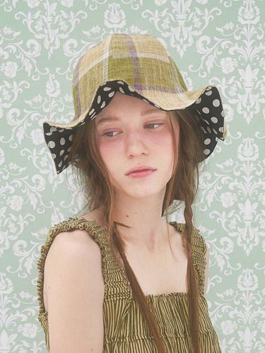 Peony Ruffle Hat - Brown Hat - Modalova