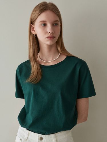 Round Neck Basic T-Shirts_Green - YAN13 - Modalova