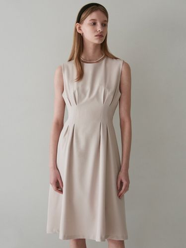 Pleate Midi String Dress_Light Beige - YAN13 - Modalova